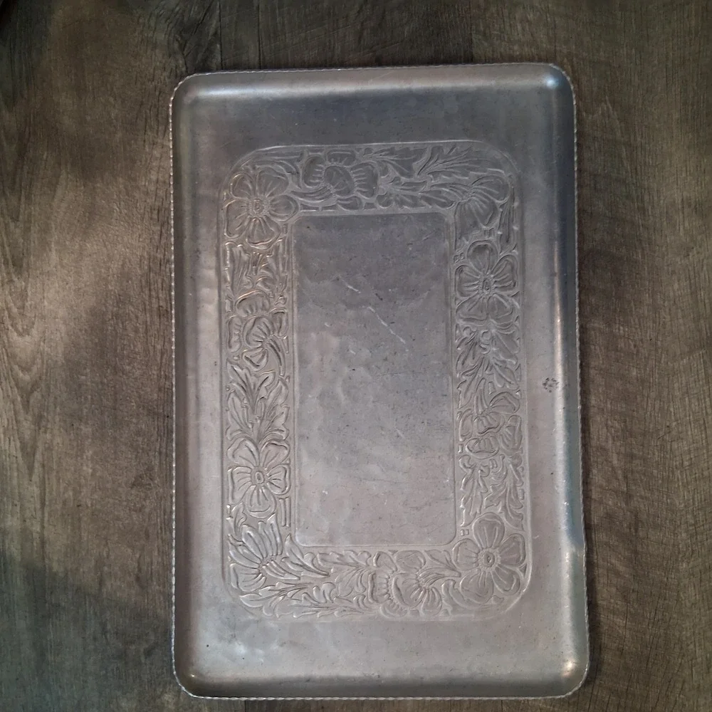 Vintage Hand Forged Everlast‎ Metal Rectangle Floral Tray